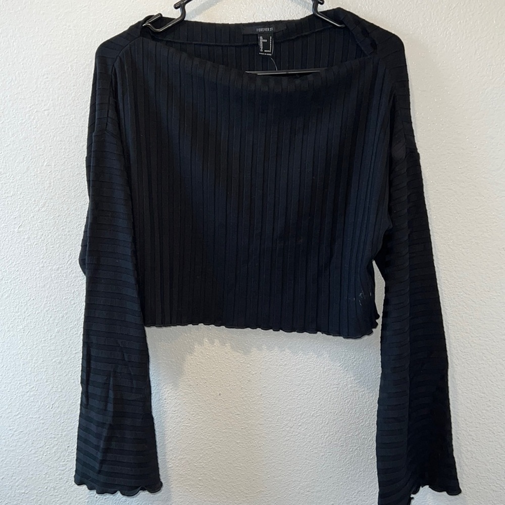 NWT Forever 21 Small Long Sleeve Knit Top